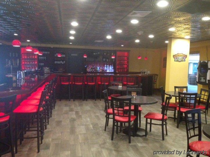 Plaza Hotel & Suites - โอแคลร์ ภายนอก รูปภาพ