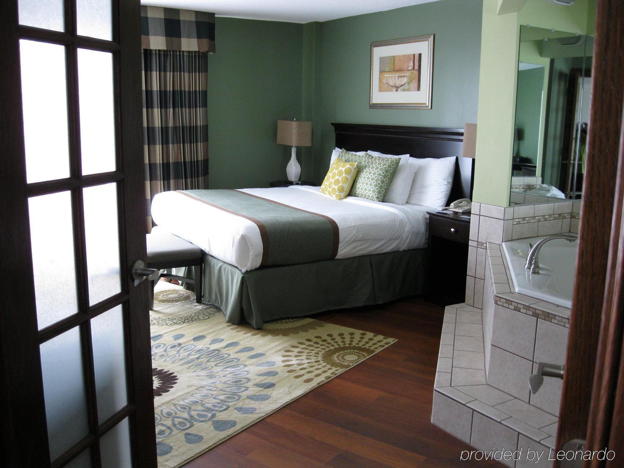 Plaza Hotel & Suites - โอแคลร์ ภายนอก รูปภาพ