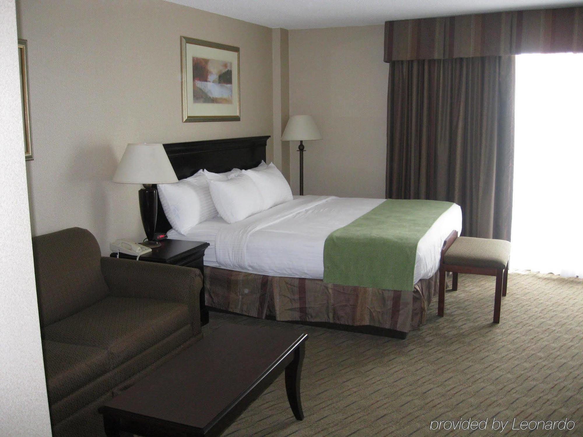Plaza Hotel & Suites - โอแคลร์ ภายนอก รูปภาพ